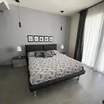 Vila Polinesia 5 *