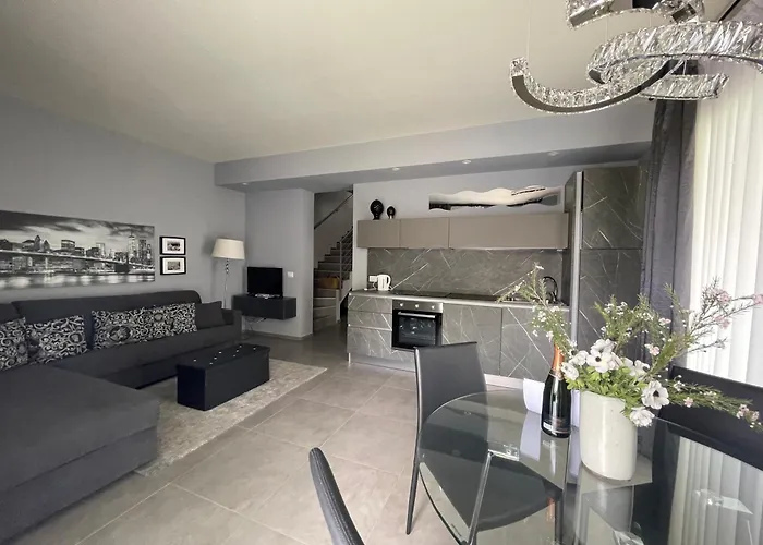 Polinesia 5 Лидо-делле-Национи